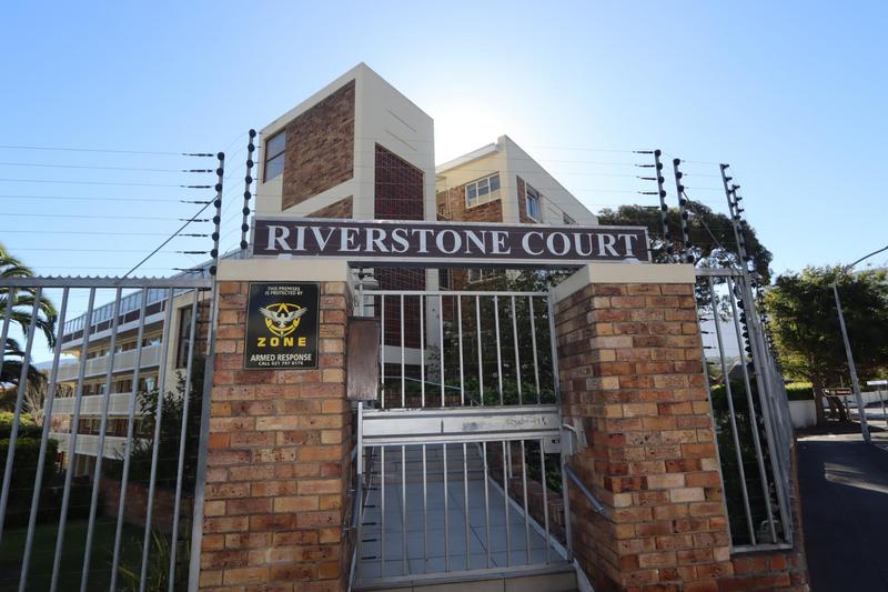 2 Bedroom Property for Sale in Wynberg Upper Western Cape